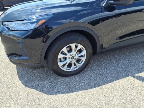 Certified 2023 Ford Escape Active w/ Tech Pack #2 AWD/4WD image 4