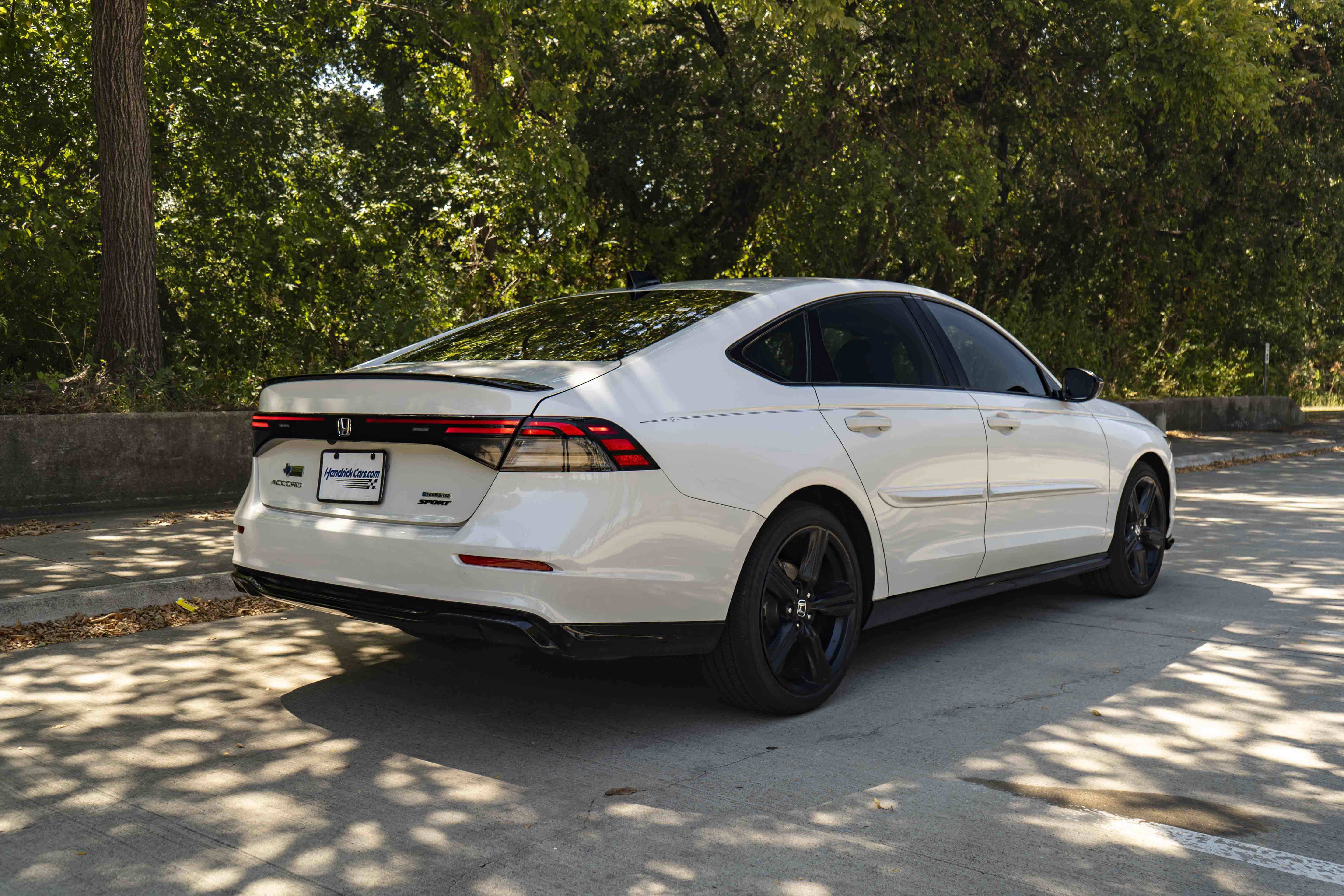 Used 2023 Honda Accord Sport image 9