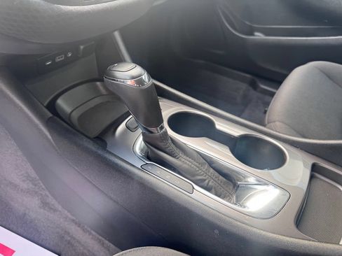 Used 2020 Chevrolet Malibu LS FWD image 18