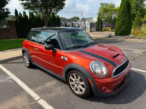 Used 2013 MINI Cooper S FWD image 2