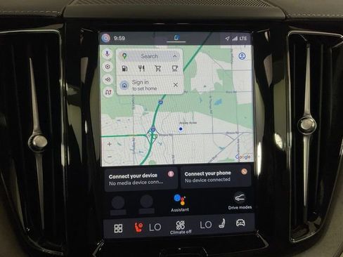 Used 2025 Volvo XC60 B5 Ultra w/ Protection Package Premier image 13