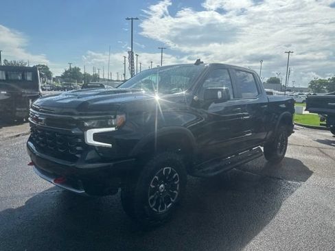 New 2026 Chevrolet Silverado 1500 ZR2 w/ LPO, Dark Essentials Package AWD/4WD image 7