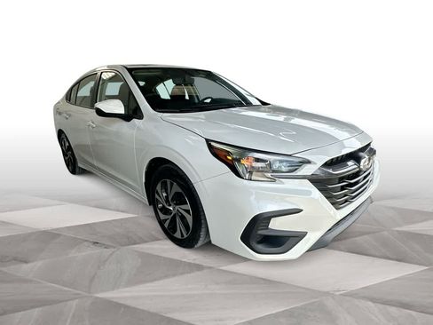 Used 2025 Subaru Legacy Premium AWD/4WD image 2