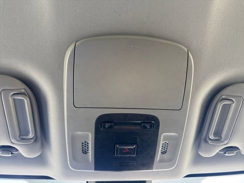 Used 2023 Toyota Camry SE FWD image 26
