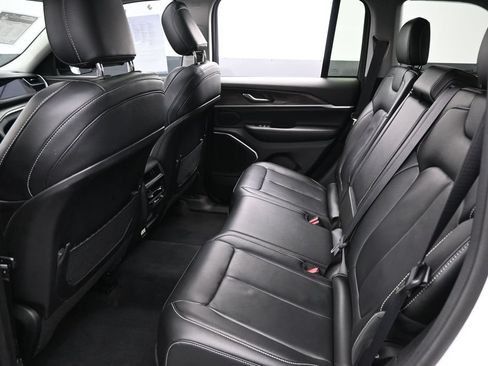 Used 2022 Jeep Grand Cherokee Limited 4xe AWD/4WD image 27