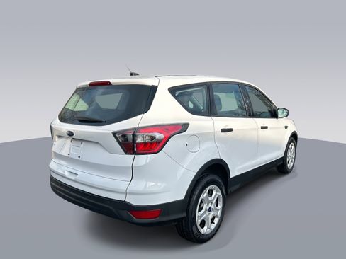 Used 2017 Ford Escape S image 3