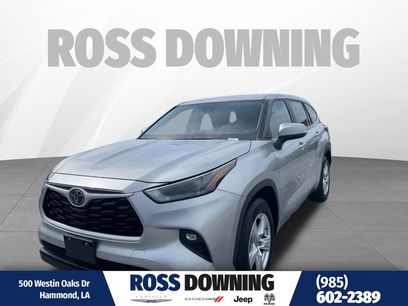 Used 2023 Toyota Highlander LE