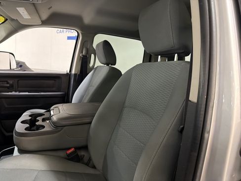 Used 2017 RAM 2500 Tradesman w/ Chrome Appearance Group AWD/4WD image 5