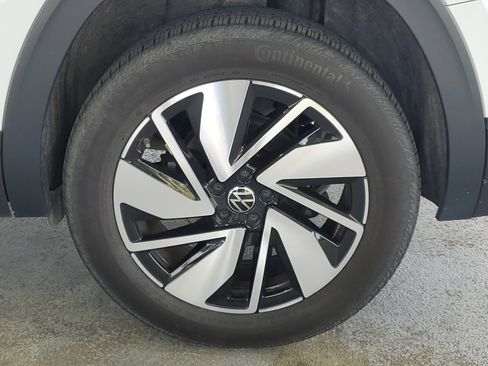 Used 2025 Volkswagen Atlas SE image 7