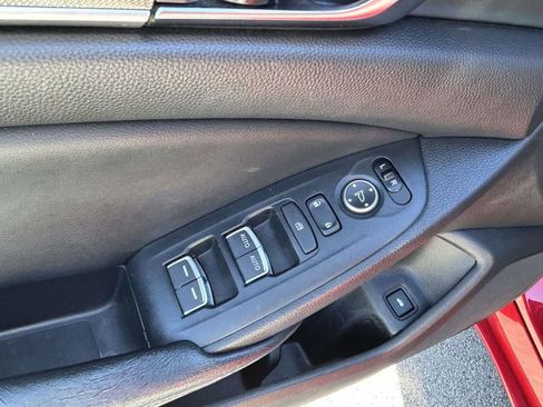 Used 2018 Honda Accord Sport image 18