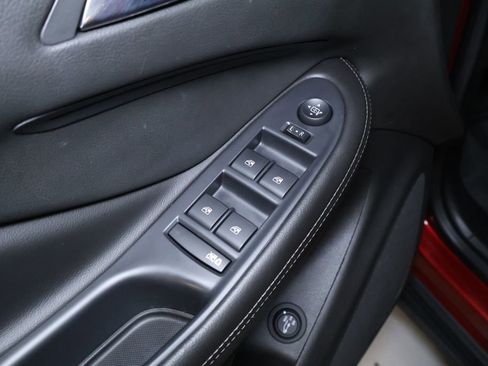 Used 2019 Buick Envision Essence image 13