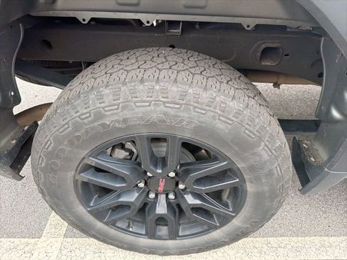 Used 2023 GMC Sierra 1500 Elevation image 16