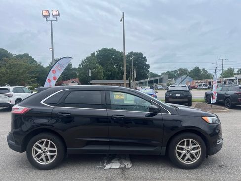 Used 2023 Ford Edge SEL w/ Convenience Package AWD/4WD image 3