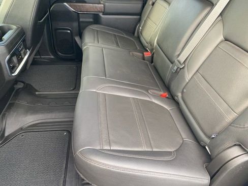 Used 2022 GMC Sierra 3500 Denali w/ Denali Ultimate Package image 40