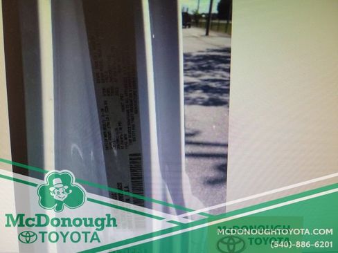 Used 2024 Jeep Wrangler Sport S image 3