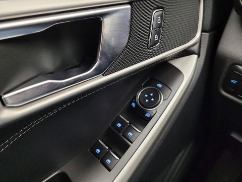 Used 2022 Ford Explorer XLT w/ Class IV Trailer Tow Package image 27