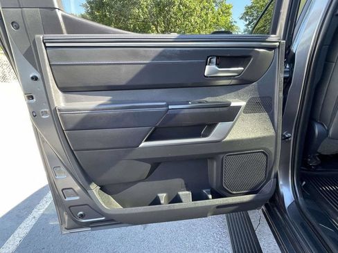 Used 2024 Toyota Tundra Platinum AWD/4WD image 18