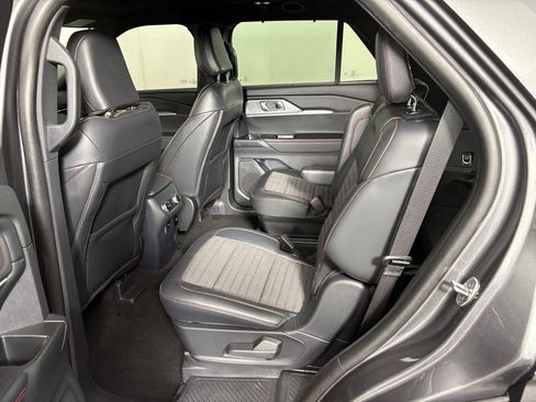 Certified 2025 Ford Explorer ST-Line w/ Premium Package image 29