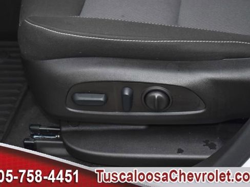 Used 2025 Chevrolet Blazer LT image 19