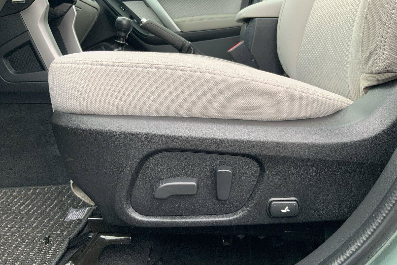 Used 2018 Subaru Forester 2.5i Premium AWD/4WD image 17
