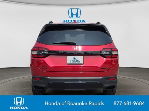 New 2026 Honda Pilot Sport image 4