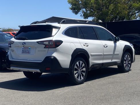Used 2023 Subaru Outback Limited AWD/4WD image 3