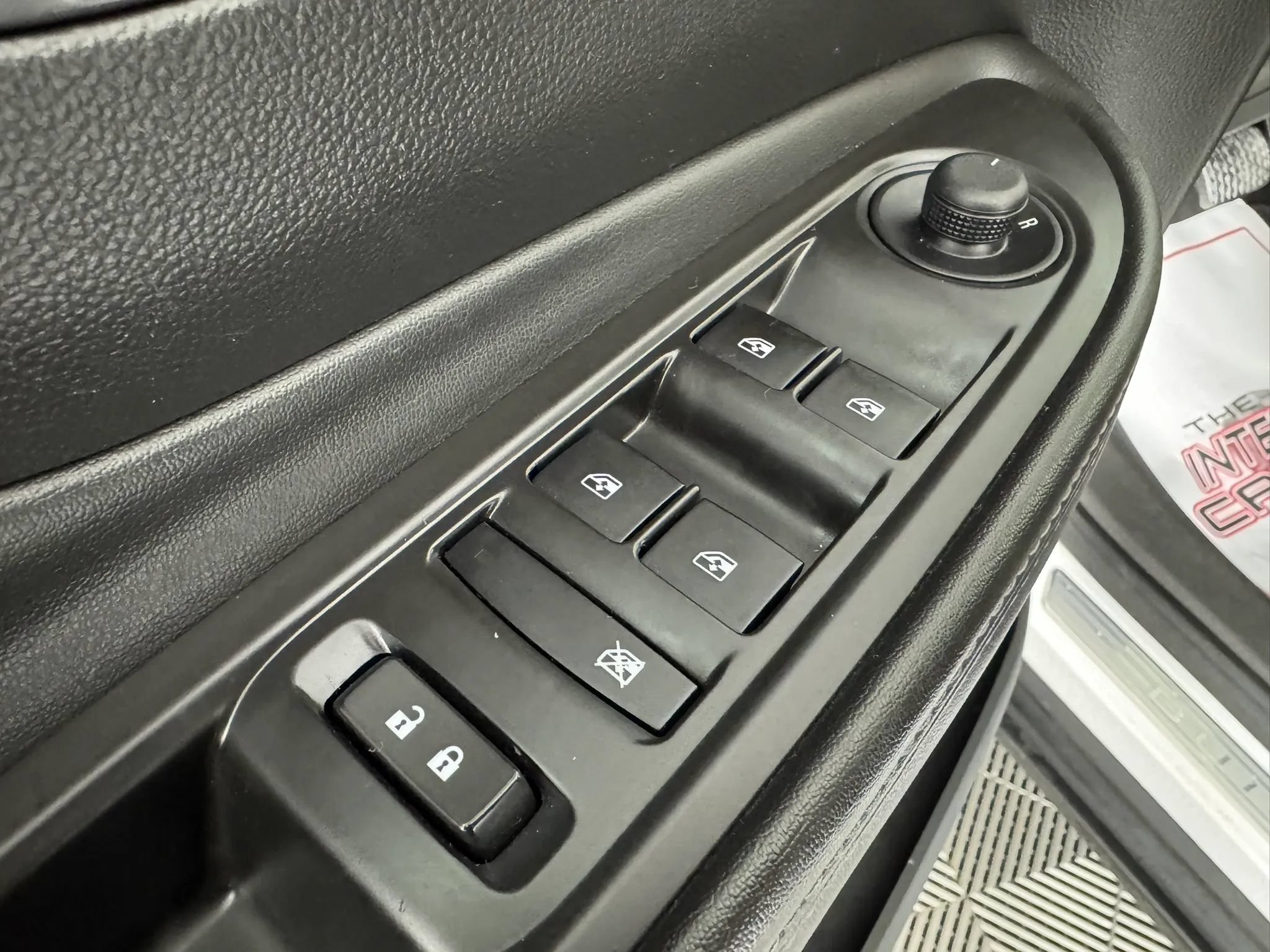 Used 2020 Buick Encore Preferred FWD image 38