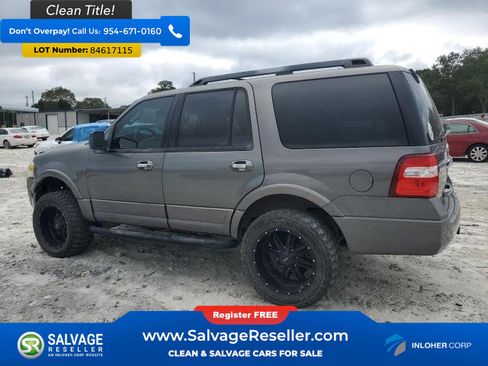Used 2010 Ford Expedition XLT image 3