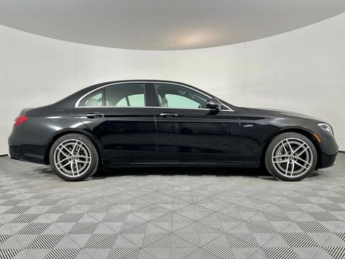 Used 2022 Mercedes-Benz E 53 AMG 4MATIC Sedan image 31