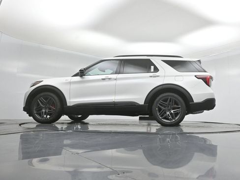 New 2026 Ford Explorer ST-Line RWD image 52