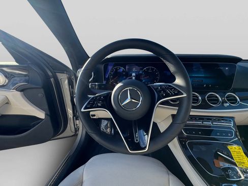 Used 2023 Mercedes-Benz E 450 4MATIC Sedan image 11