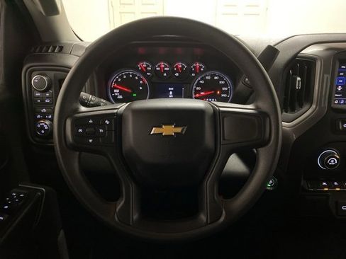 Used 2024 Chevrolet Silverado 1500 Custom image 8