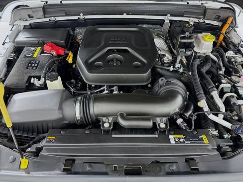 Used 2024 Jeep Wrangler Willys image 10