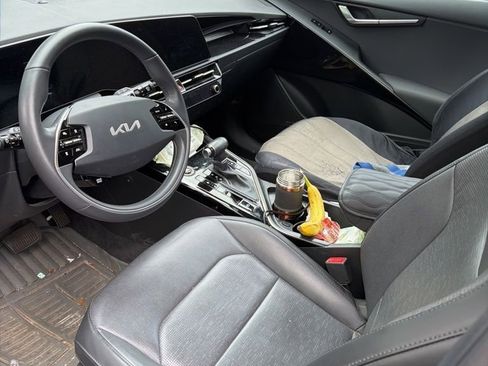 Certified 2023 Kia Niro FWD image 5