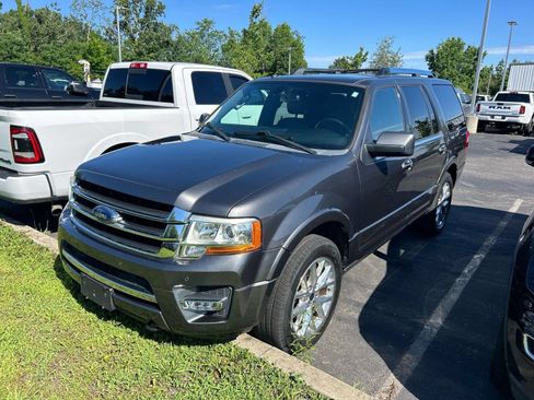 Used 2016 Ford Expedition Limited w/ Equipment Group 301A AWD/4WD image 5