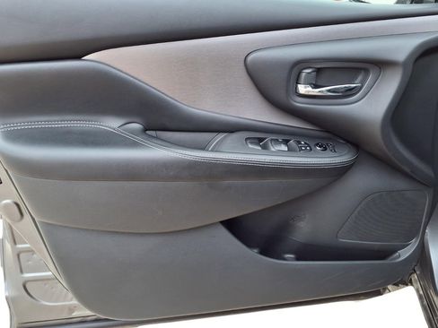 Used 2023 Nissan Murano SV image 13