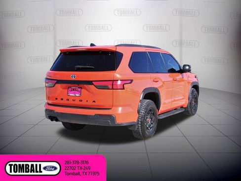 Used 2023 Toyota Sequoia image 7