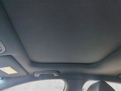 Used 2022 Kia Stinger GT1 image 11