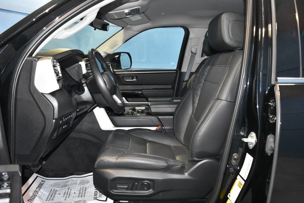 Used 2024 Toyota Tundra Limited AWD/4WD image 7
