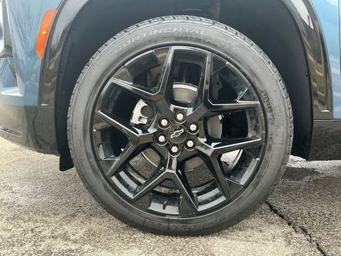 New 2026 Chevrolet Traverse RS w/ LPO, Floor Liner Package AWD/4WD image 11