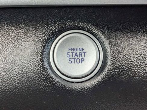 Used 2022 Hyundai Elantra SEL w/ Cargo Package FWD image 29