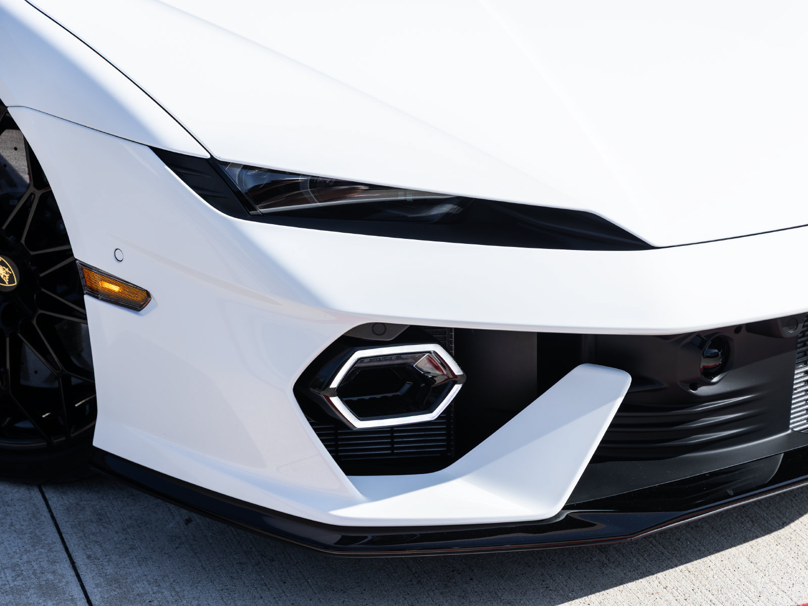 Used 2026 Lamborghini Temerario AWD/4WD image 25