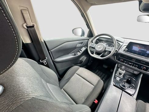Used 2024 Nissan Rogue SV AWD/4WD image 25