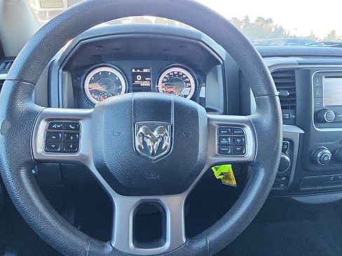 Used 2022 RAM 1500 Classic SLT image 12