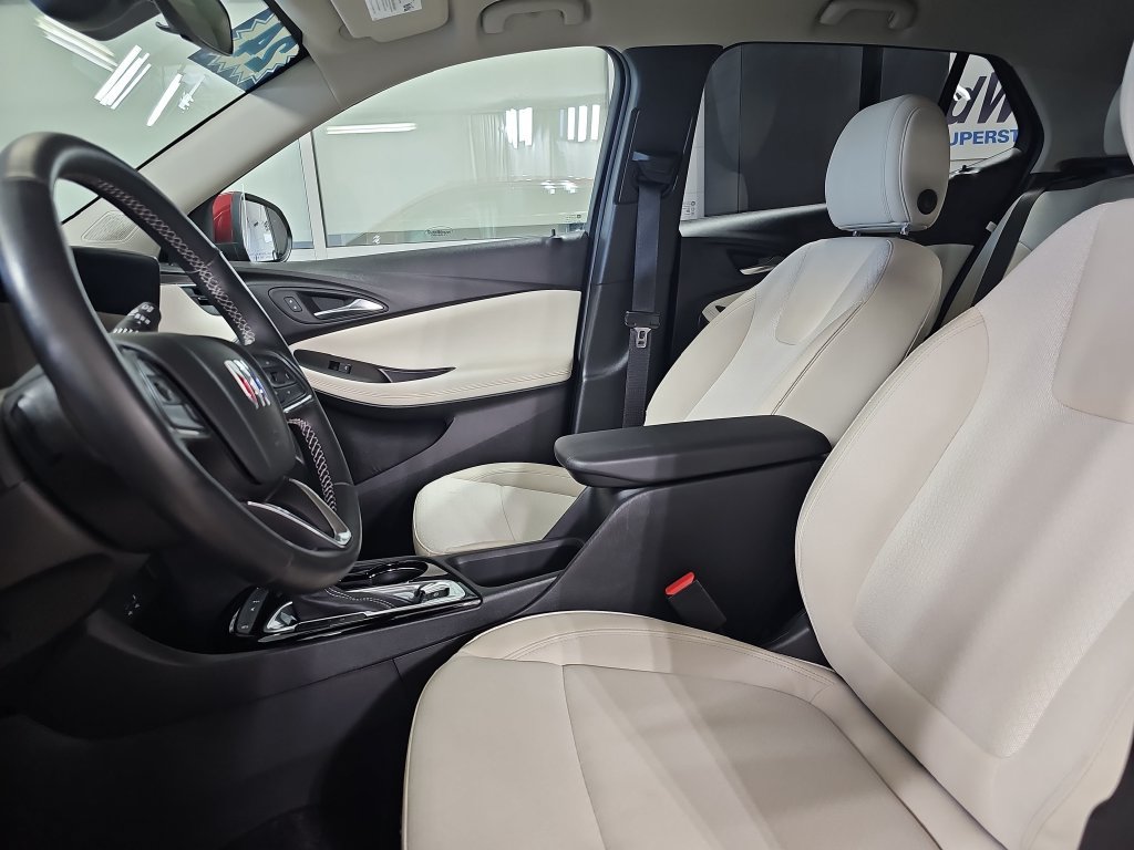 Certified 2024 Buick Encore GX Preferred w/ Comfort Package FWD image 19