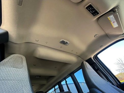 Used 2020 Chevrolet Express 3500 LS image 17