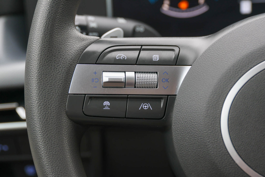 Used 2025 Hyundai Sonata SEL FWD image 25