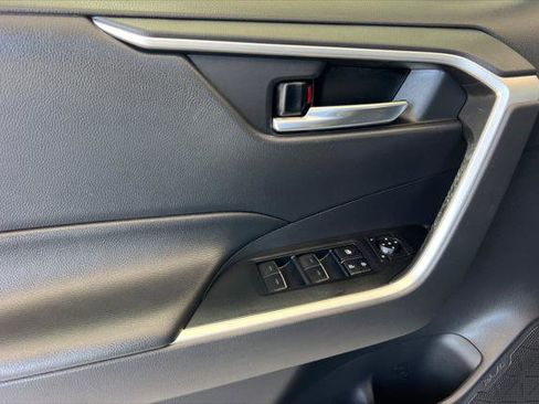 Certified 2022 Toyota RAV4 XLE Premium image 12