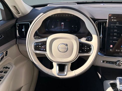New 2026 Volvo XC90 B6 Ultra image 18