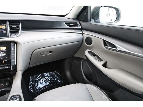 Used 2023 INFINITI QX50 Luxe FWD image 10